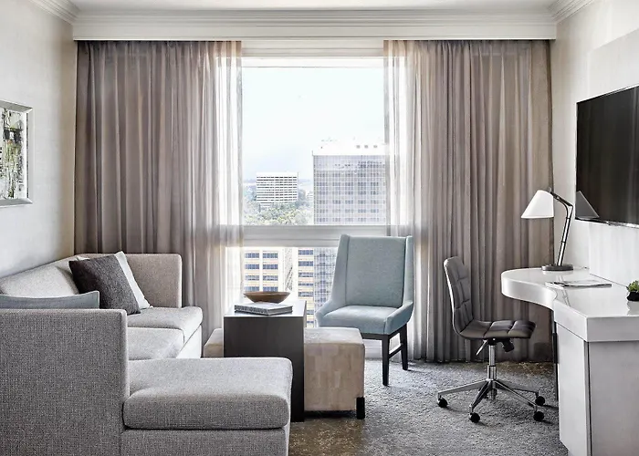One-Bedroom King Suite